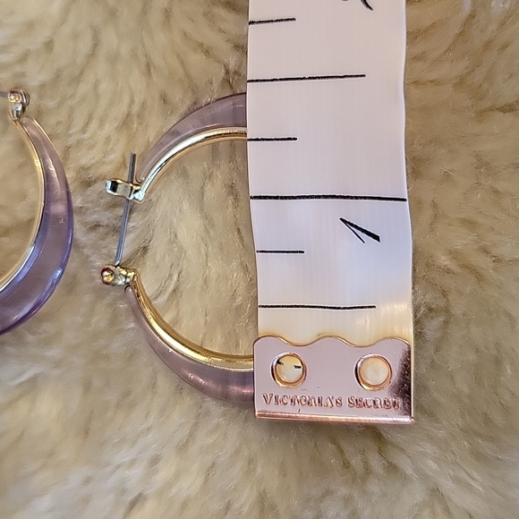 Vintage Earrings Light Transparent Purple with Gold Excelent Condition - Picture 9 of 9